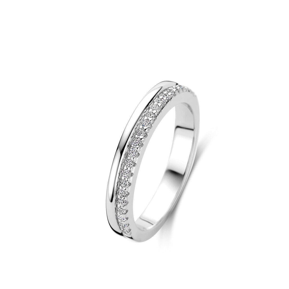 N4S57 
Zilveren ring gezet met zirconium Naiomy