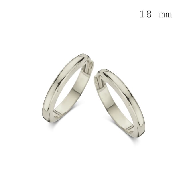 N3W69 
Zilveren creolen 18mm Naiomy
