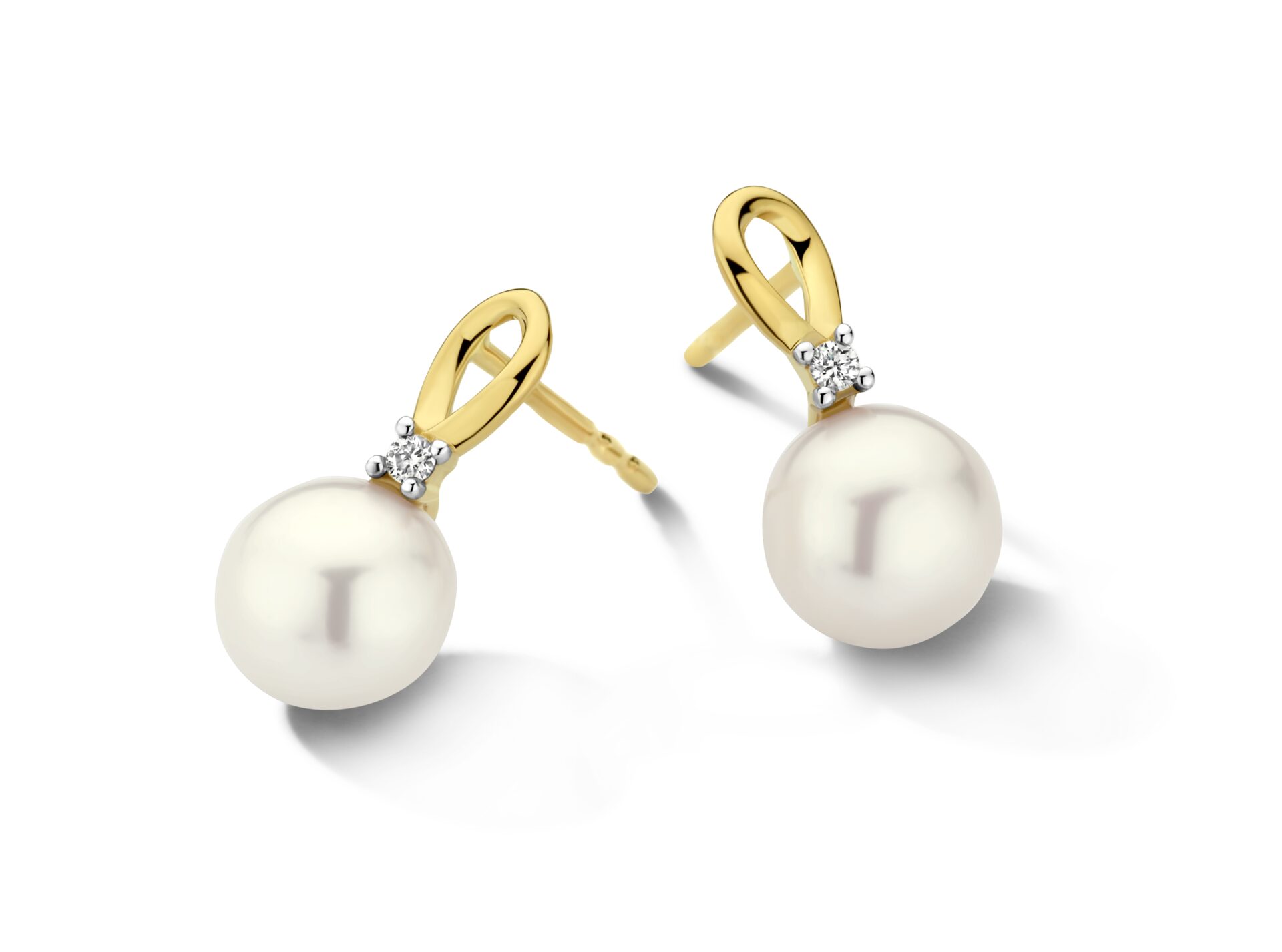 Pareloorbel 18ct geelgoud met briljant 0.030ct 